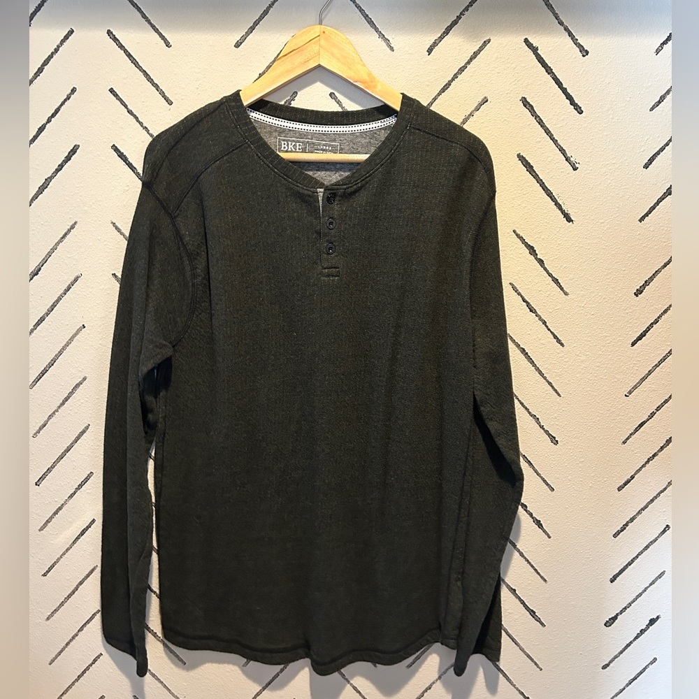 Buckle BKE Henley size large